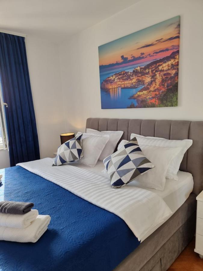 Bluesky Deluxe Apartment Free Parking ドゥブロブニク エクステリア 写真